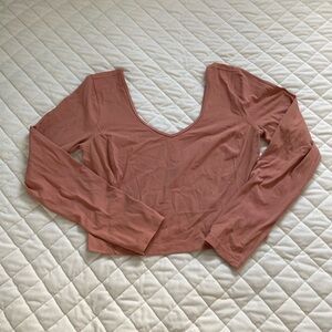 lululemon athletica Mauve Long Sleeve Crop Top